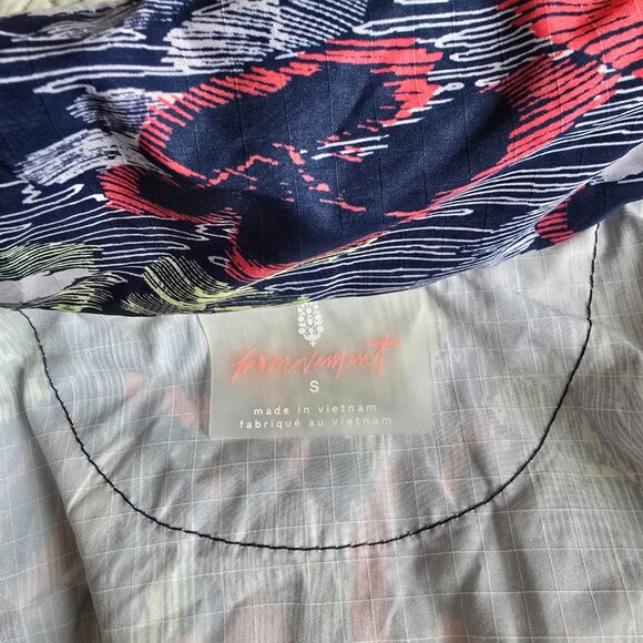 FP MOVEMENT Off The Grid Supernova Floral Vest Size Small NWOT - Picture 10 of 11